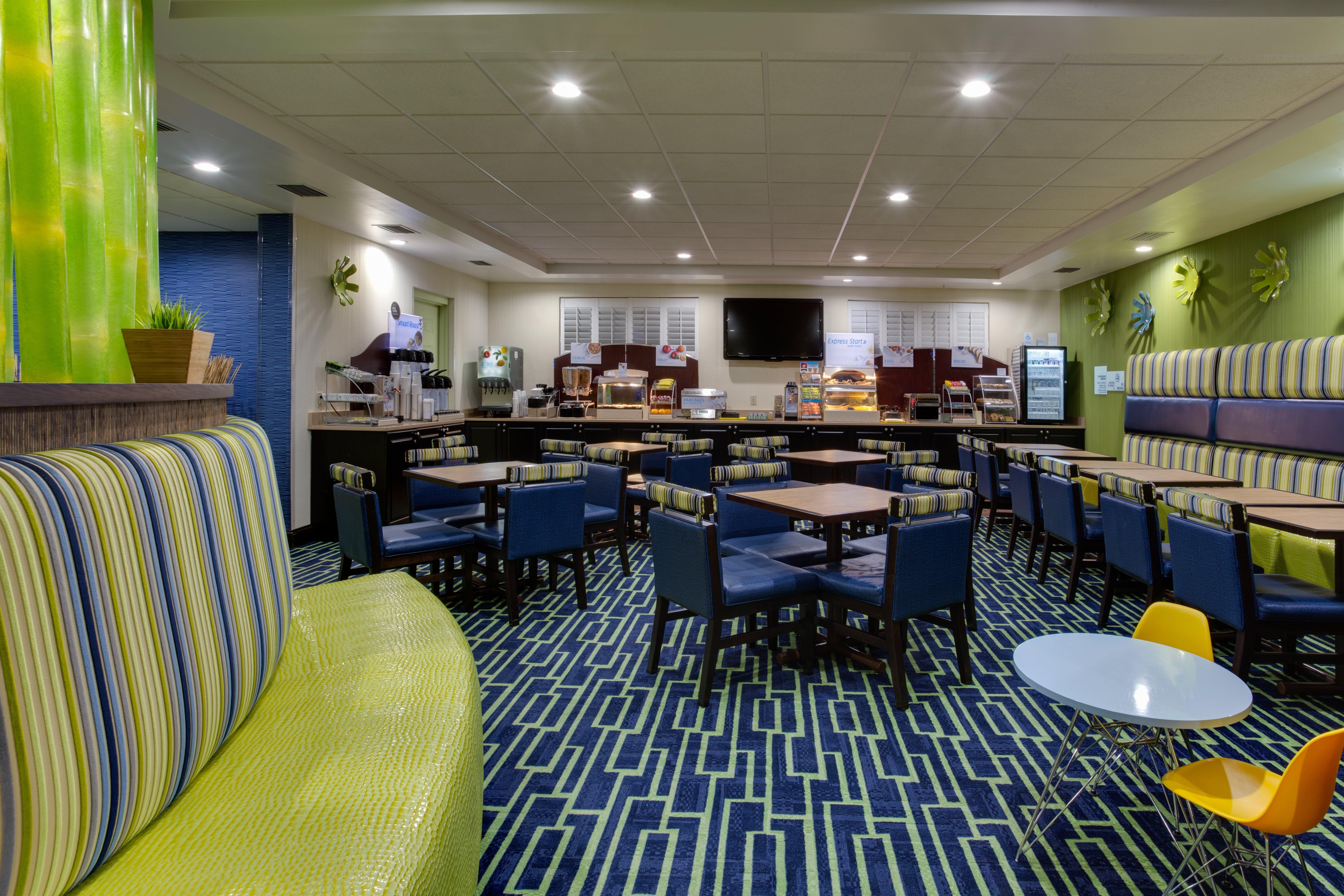 Holiday Inn Express & Suites Plant City By Ihg Exterior photo