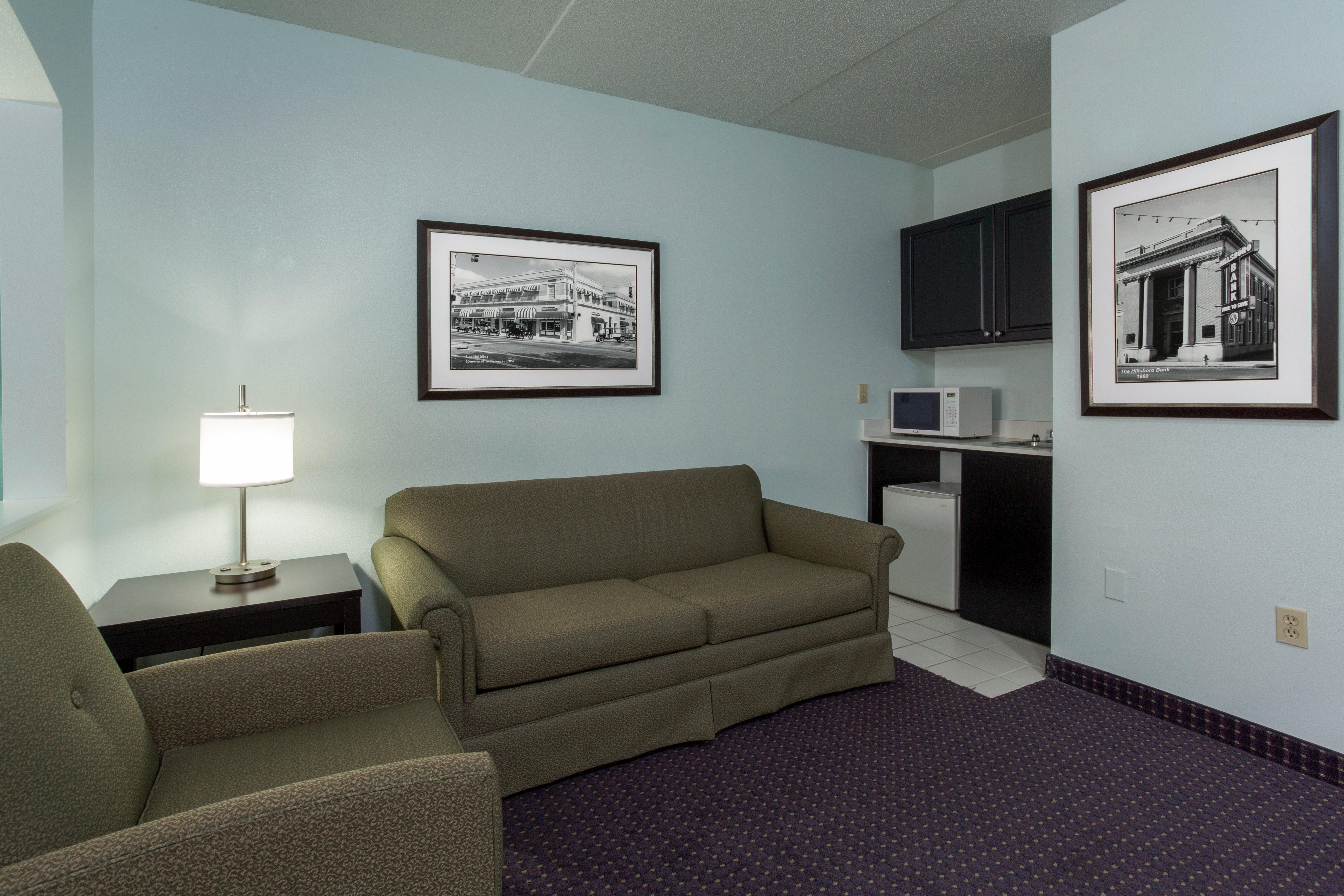 Holiday Inn Express & Suites Plant City By Ihg Exterior photo